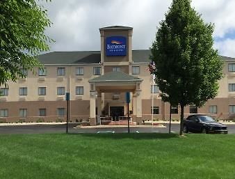 Baymont By Wyndham Chelsea Hotel Bagian luar foto