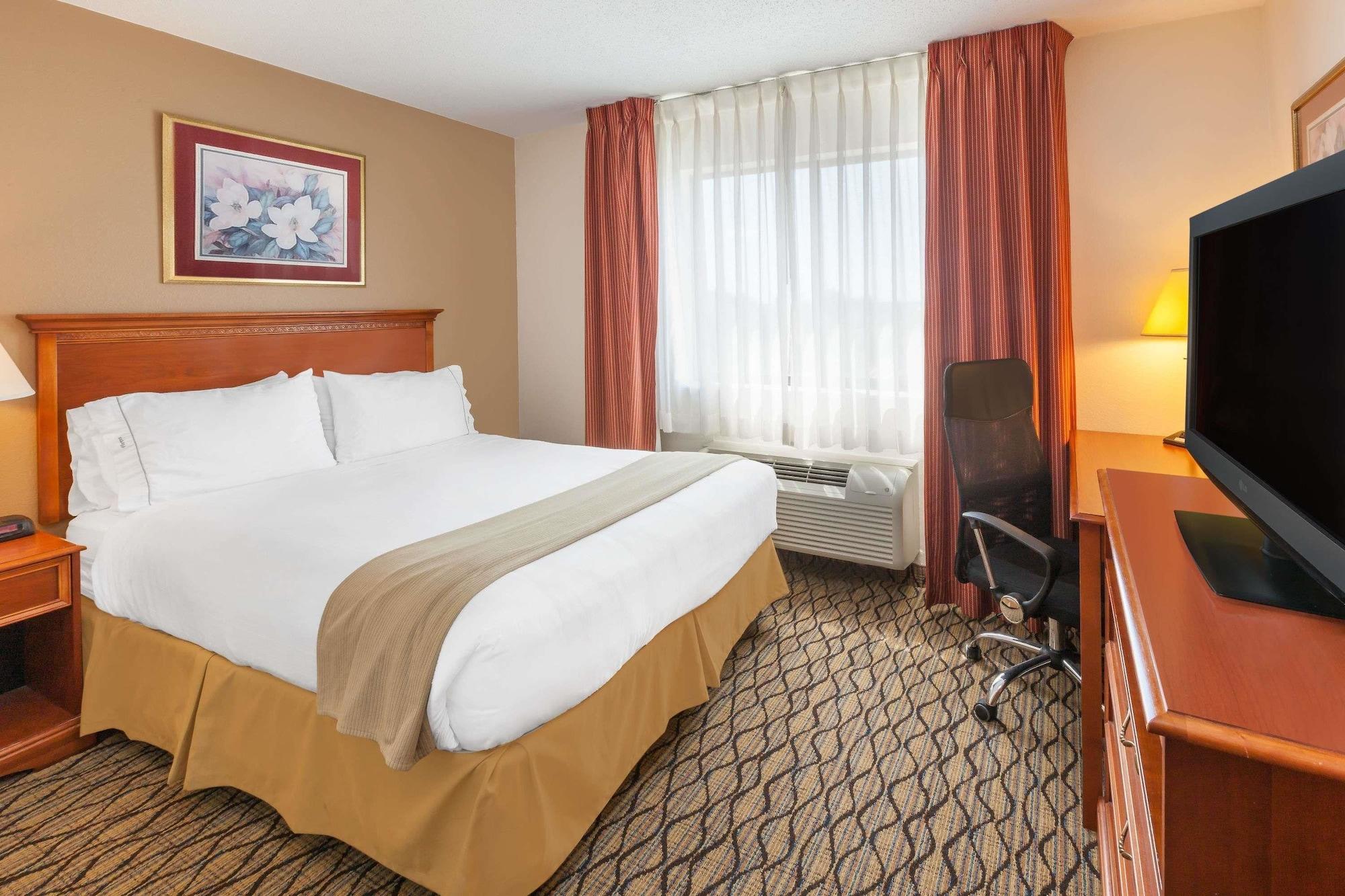 Baymont By Wyndham Chelsea Hotel Bagian luar foto