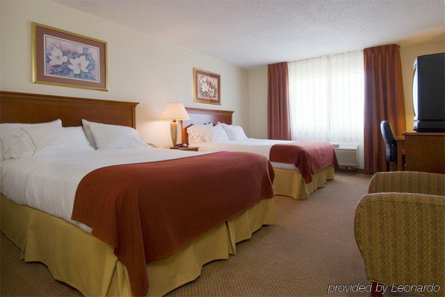 Baymont By Wyndham Chelsea Hotel Bagian luar foto