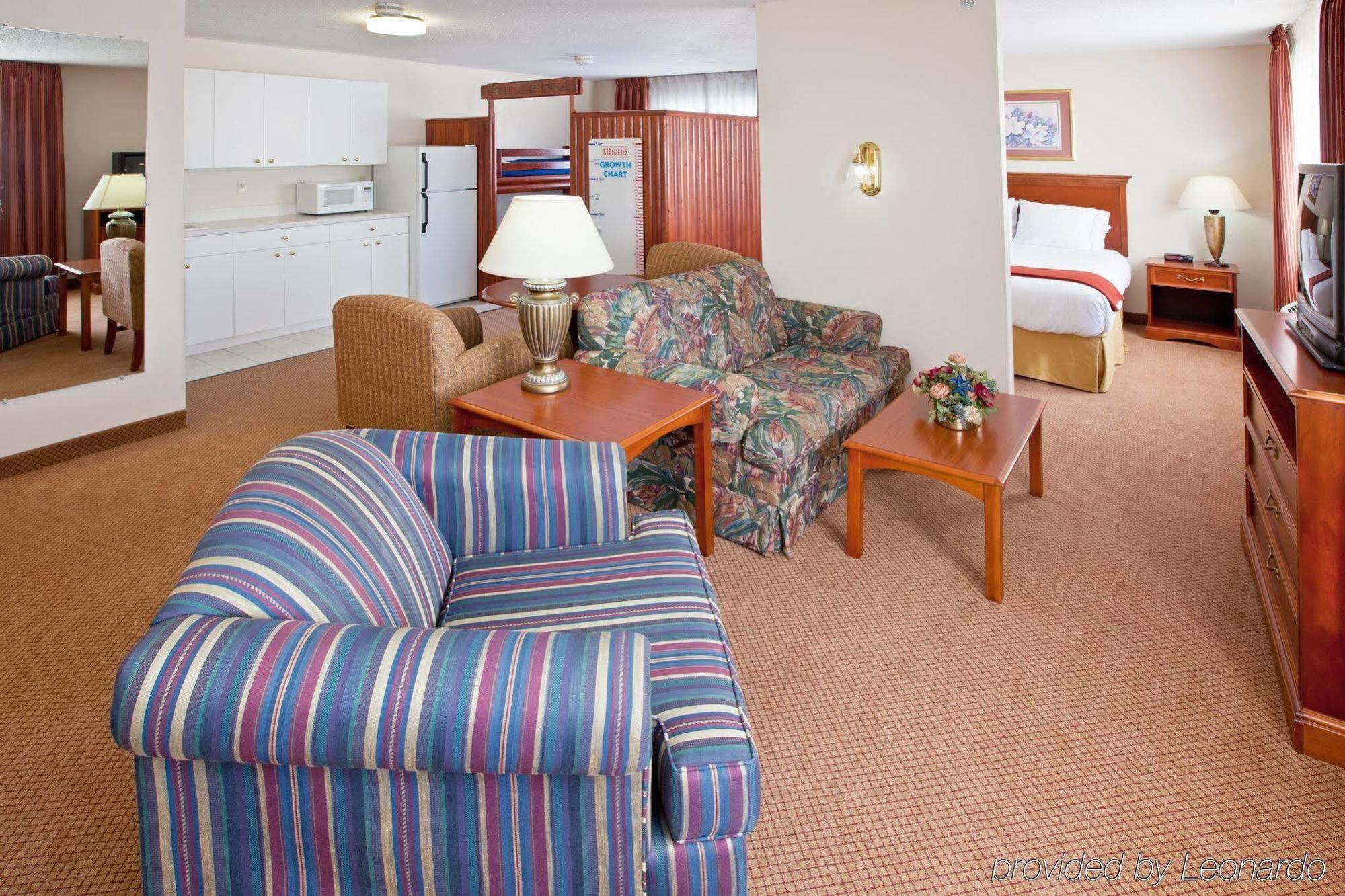 Baymont By Wyndham Chelsea Hotel Bagian luar foto