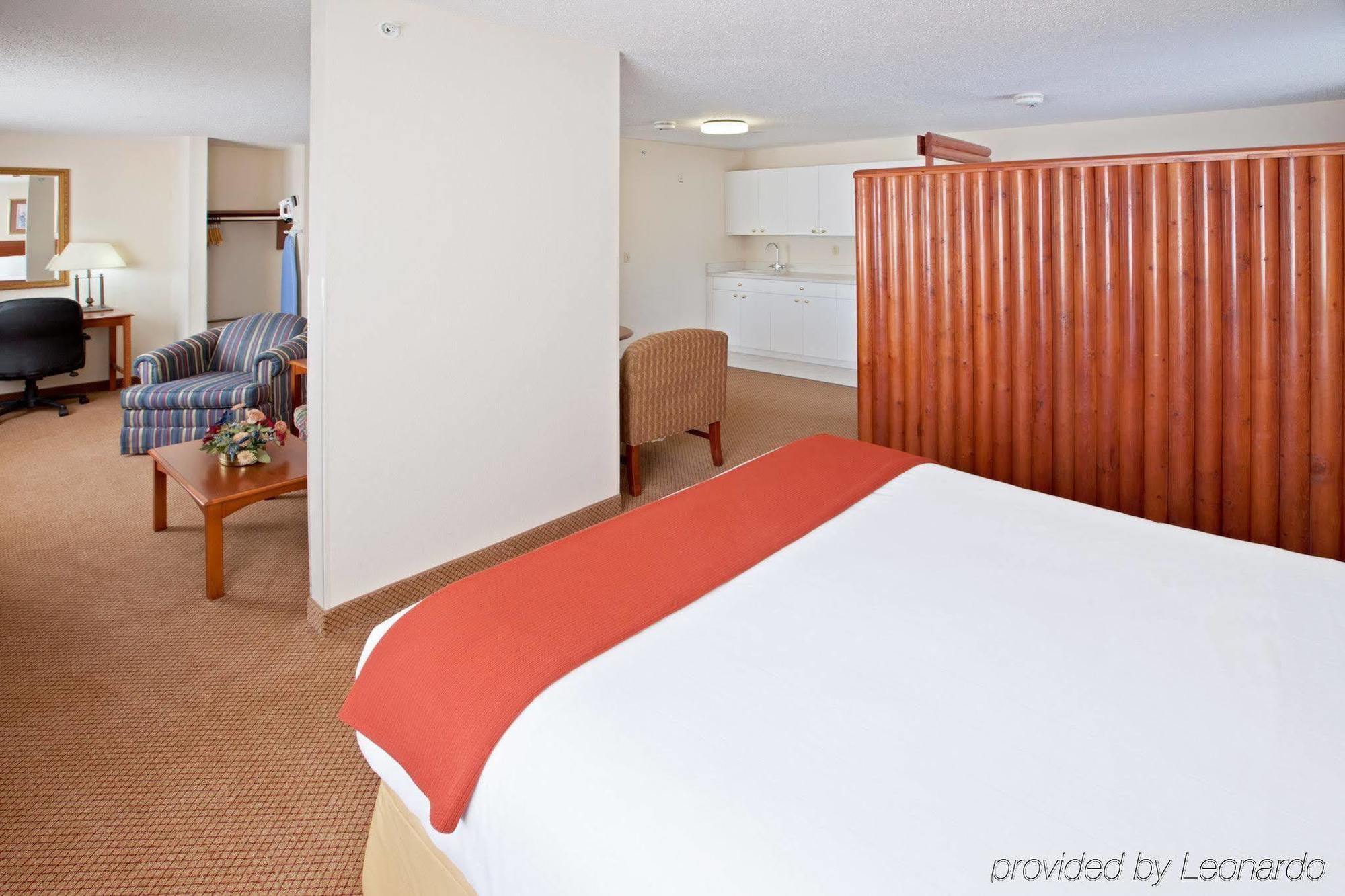 Baymont By Wyndham Chelsea Hotel Bagian luar foto