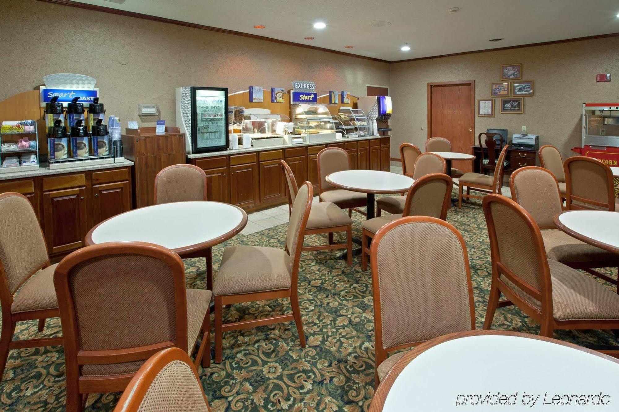 Baymont By Wyndham Chelsea Hotel Bagian luar foto
